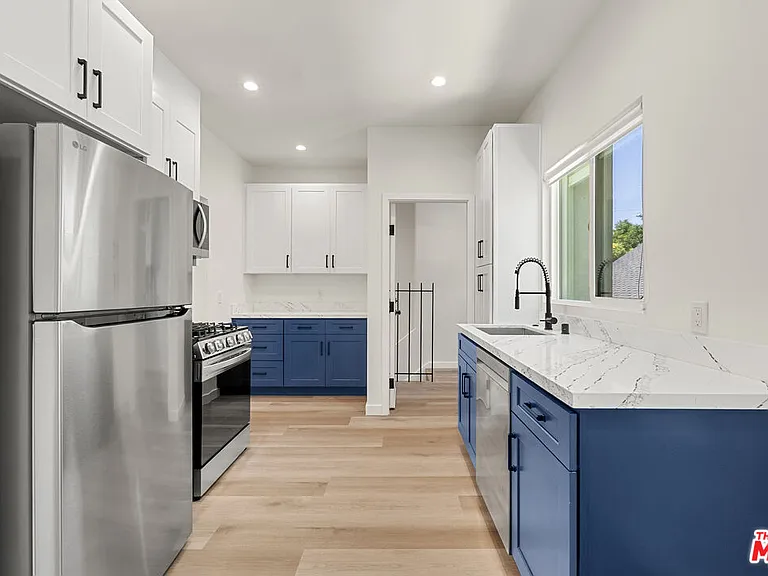 1305 Lucile Ave #3 — Photo 7