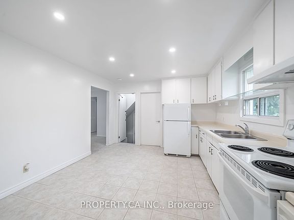 3rd image of 66 Morgan Ave