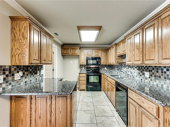 5th image of 5017 Many Waters Dr