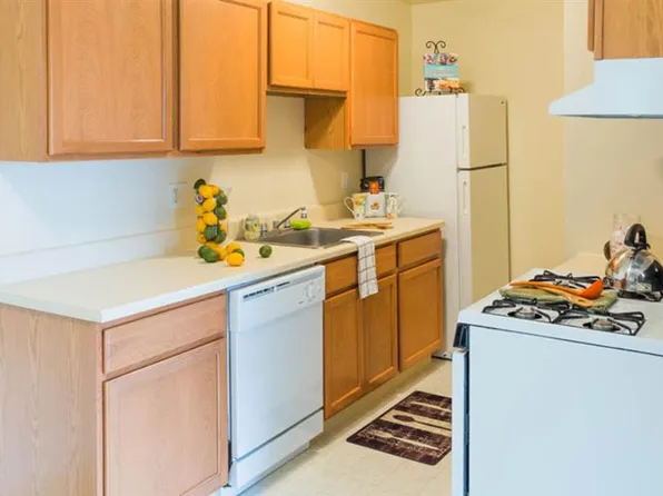 Harlo Apartments