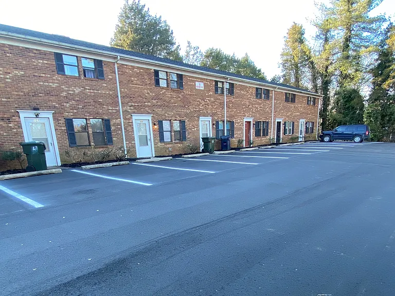 305 Wilfred Ave #1 — Photo 6