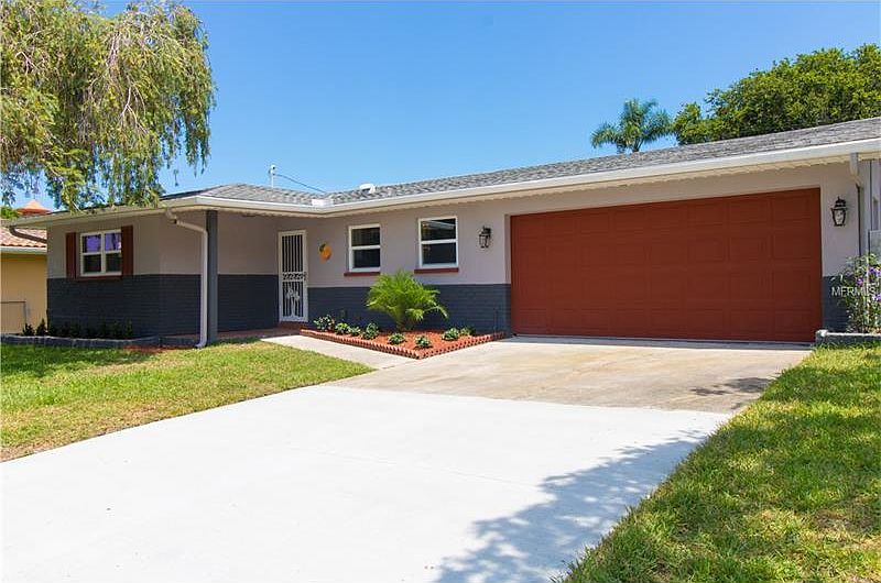 1st image of 930 San Salvador Dr