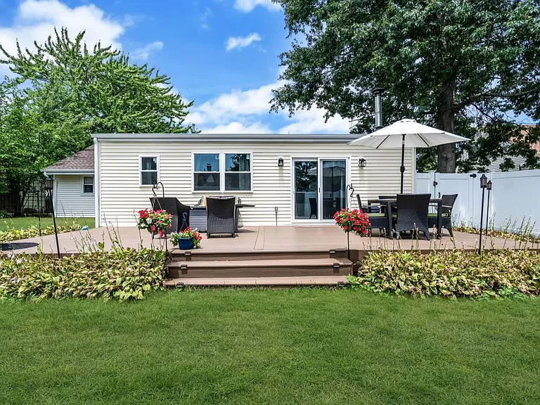 8 Pacific Ter — Photo 17