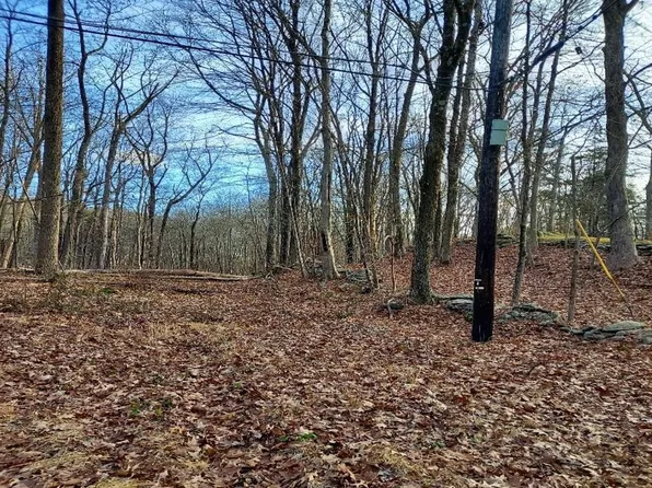 Laurie Lane, South Salem, NY 10590