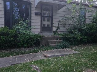 3335 Suncrest Ave, Saint Louis, MO 63114
