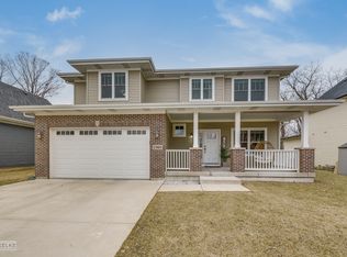 1909 S Main St, Lombard, IL 60148