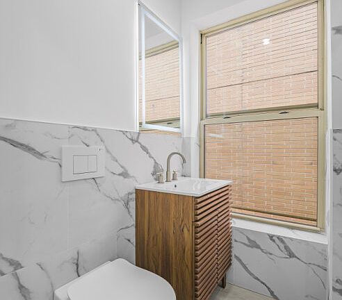 5th image of 246 E 53rd St #6A