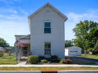 621 W State St, Albany, IN 47320