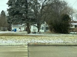 27501 Milton Ave, Warren, MI 48092
