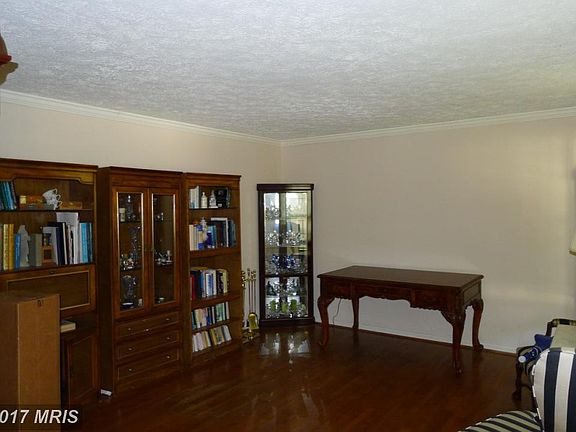2nd image of 15412 Beachview Dr