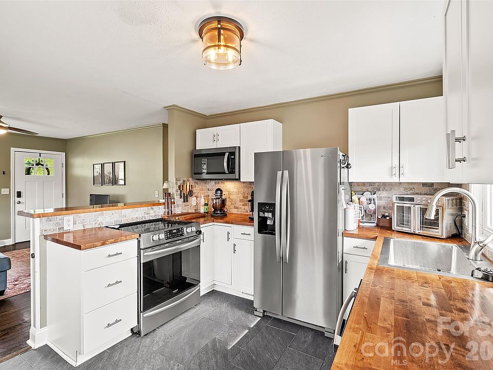 1st image of 708 Prince Dr