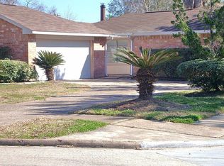 16891 N Gleneagle Dr, Conroe, TX 77385