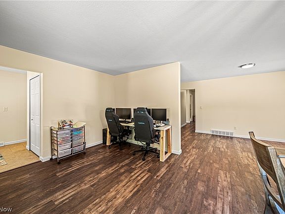4th image of 11339 Gordon Dr