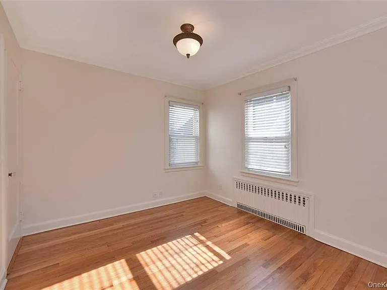 30 N Maryland Ave #B — Photo 8