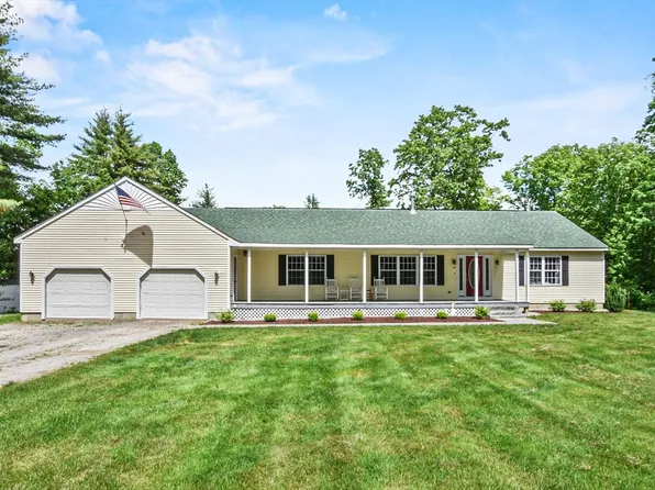 52 Bancroft St, Pepperell, MA 01463