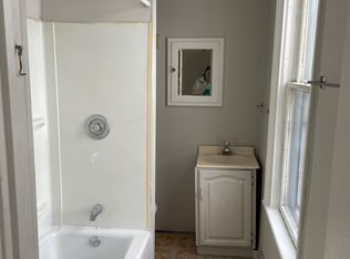 819 Danforth St #2F, Syracuse, NY 13208