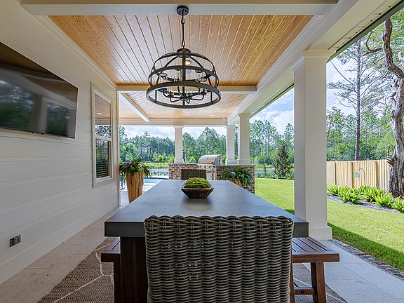 Model Home - Upgrades, colors and finishes may vary
