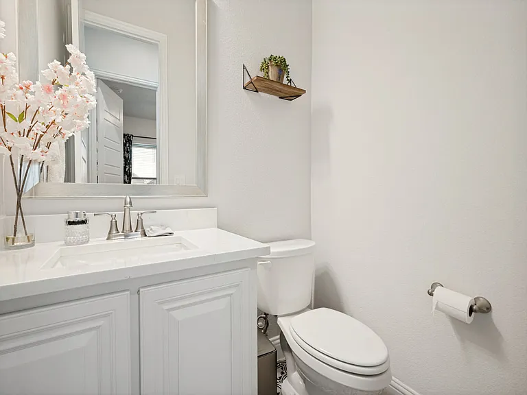 16601 Highland Dr — Photo 13