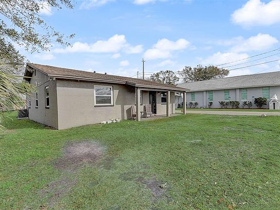 3rd image of 2590 E STATE ROAD 46
