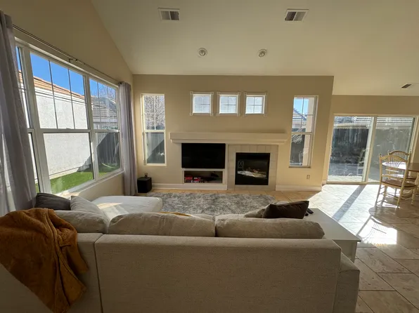 1237 Tule Dr, Reno, NV 89521