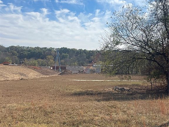 5th image of 22401 Downum Rd