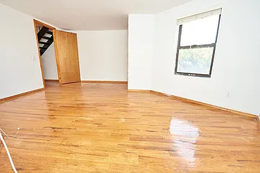 Rented by Genik Group Corp