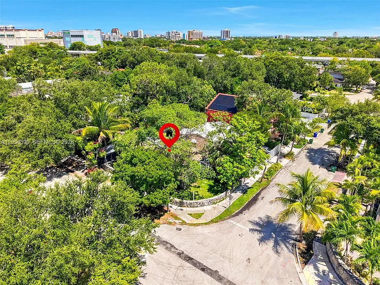 2301 Tequesta Ln — Photo 3