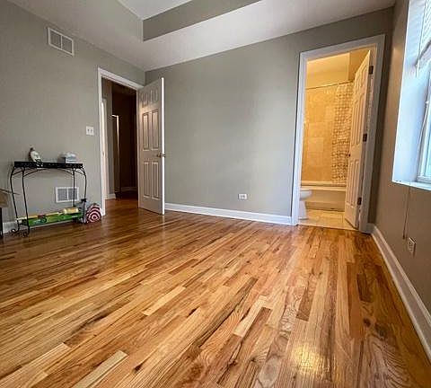 5th image of 2251 W Rosemont Ave APT 2