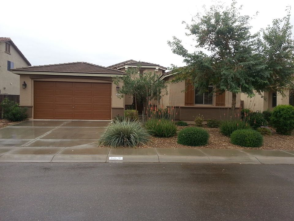 1st image of 669 W Dragon Tree Ave