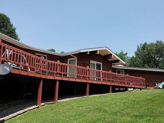 5th image of 327 Hollow Creek Dr
