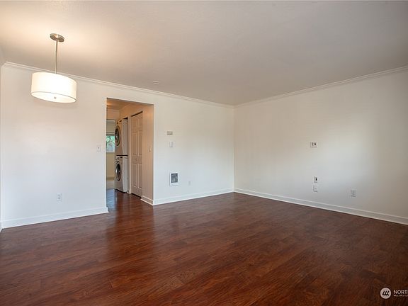 4th image of 9811 Whitman Avenue SW #20