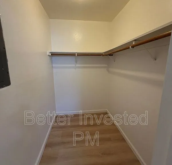 304 Cooper Ln #G — Photo 8