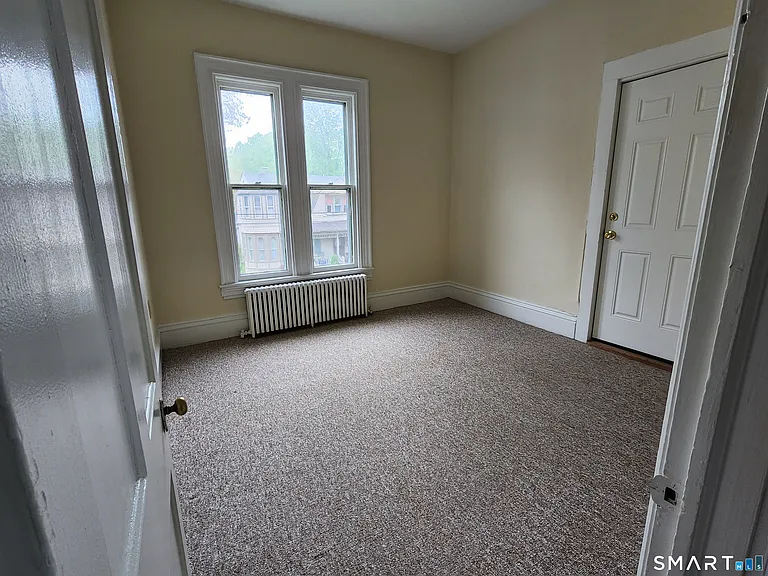 37 Lincoln Ave #3 — Photo 3