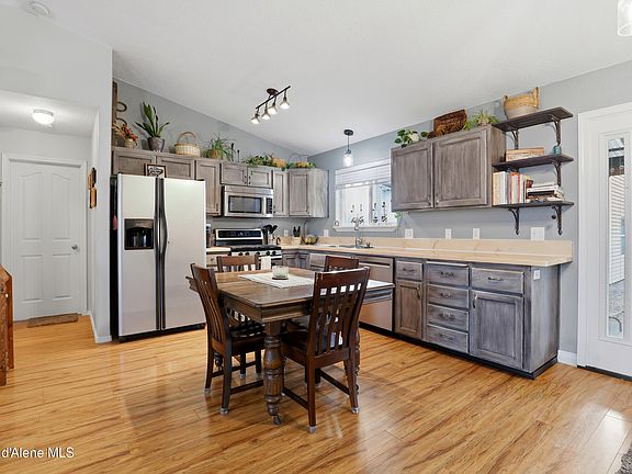 5th image of 9286 N Great Hall Dr