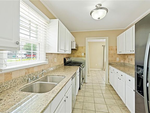 5th image of 266 Garden Rd