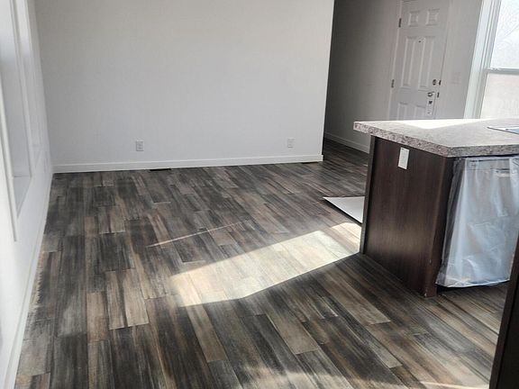 5th image of 3299 Sage Cir N