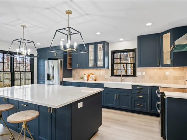 7944 Dovie Ln, Germantown, TN 38138