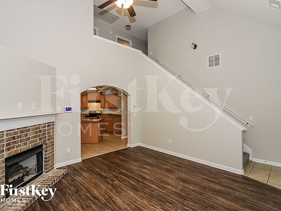 3rd image of 4785 Buttermilk Dr