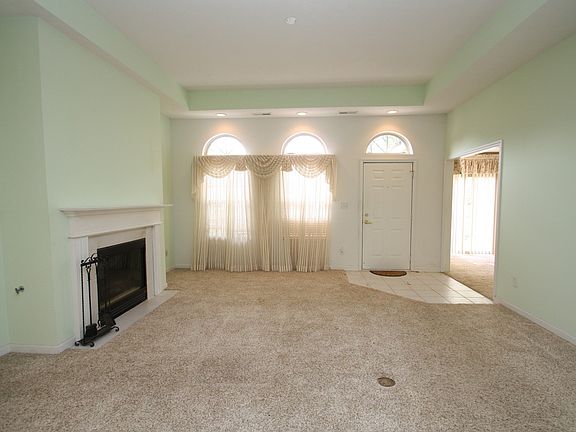 3rd image of 7708 Briarstone Ln