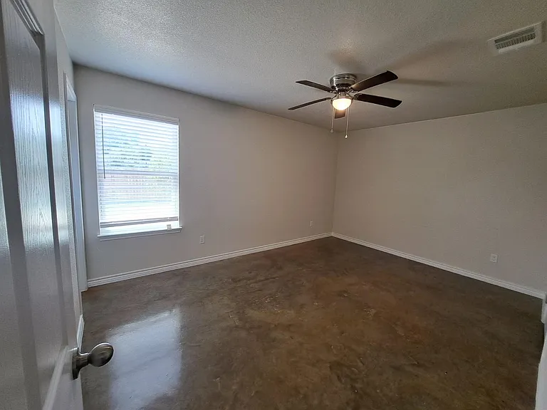 1403 Mulford St #A — Photo 14