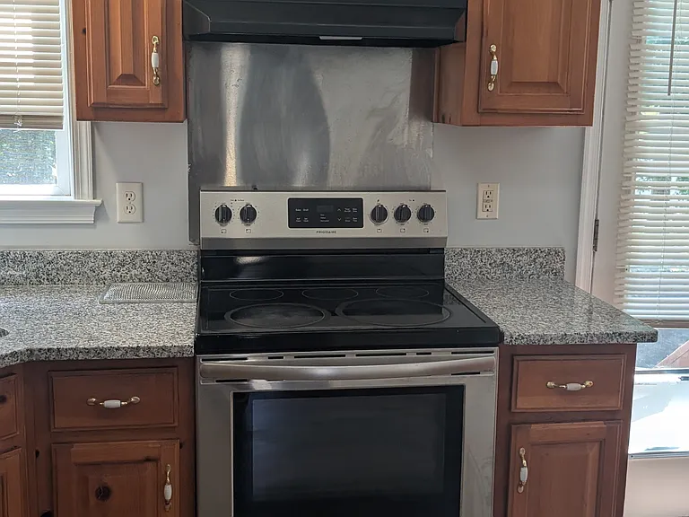 13103 Liberty Point Ct — Photo 16
