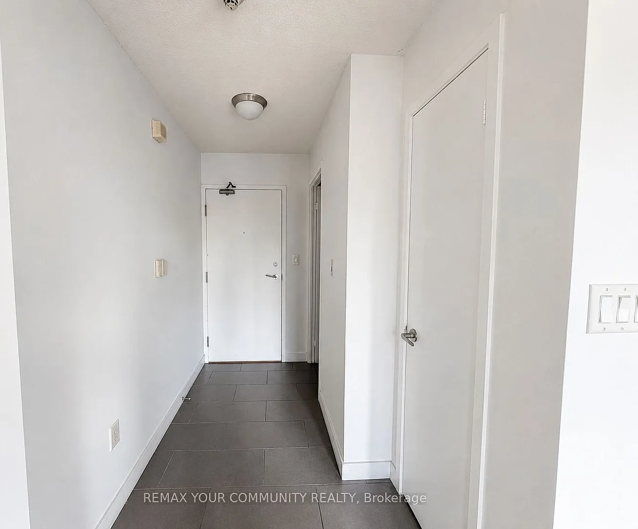2 bed, $3,600 — Photo 2