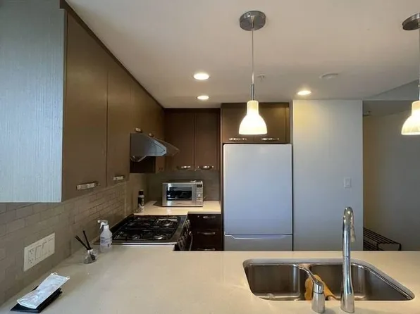 8333 Anderson Rd, Richmond, BC V6Y 0E2