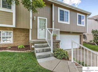 18685 W St, Omaha, NE 68135