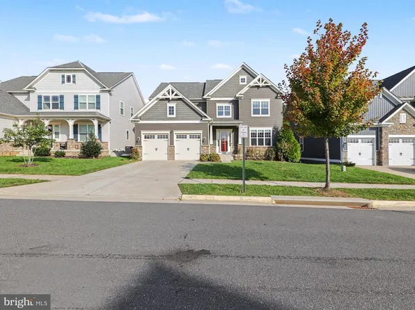 462 Crab Apple Dr, Stafford, VA 22554
