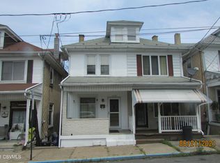 1343 W Spruce St, Coal Township, PA 17866