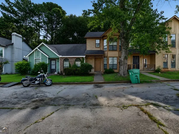 867 Heritage Oaks Dr, Stone Mountain, GA 30088