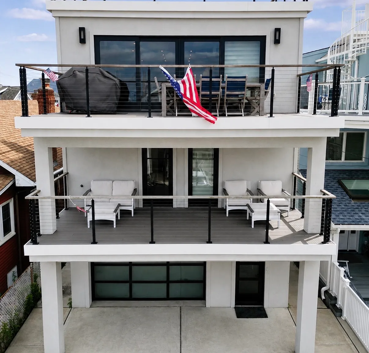 4 bed, $6,500 — Photo 1