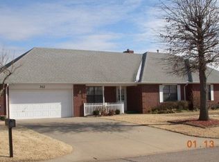 312 Berry Ln, Chandler, OK 74834