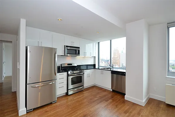 Rented by Waterton Residential New York | media 8